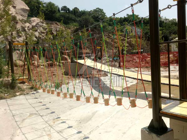 吊桩桥